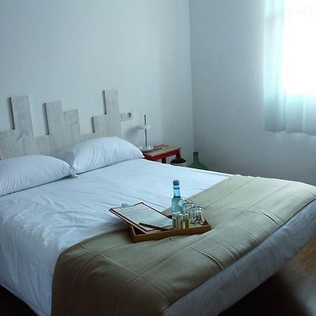 Mon Comeysuena Guesthouse Monforte De Lemos Room photo